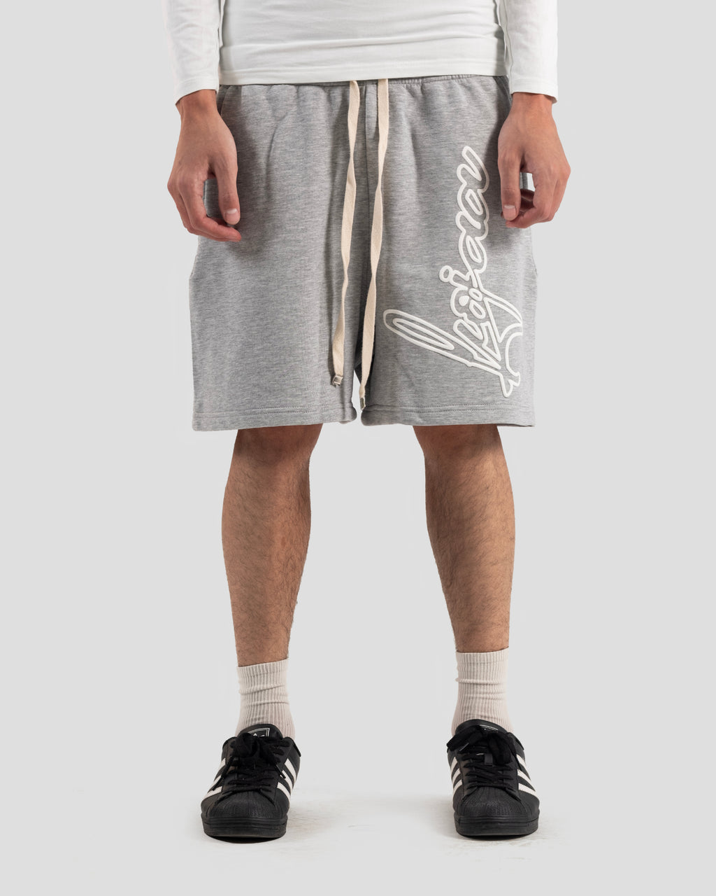 KOJAA OUT LINE SHORT GRAY